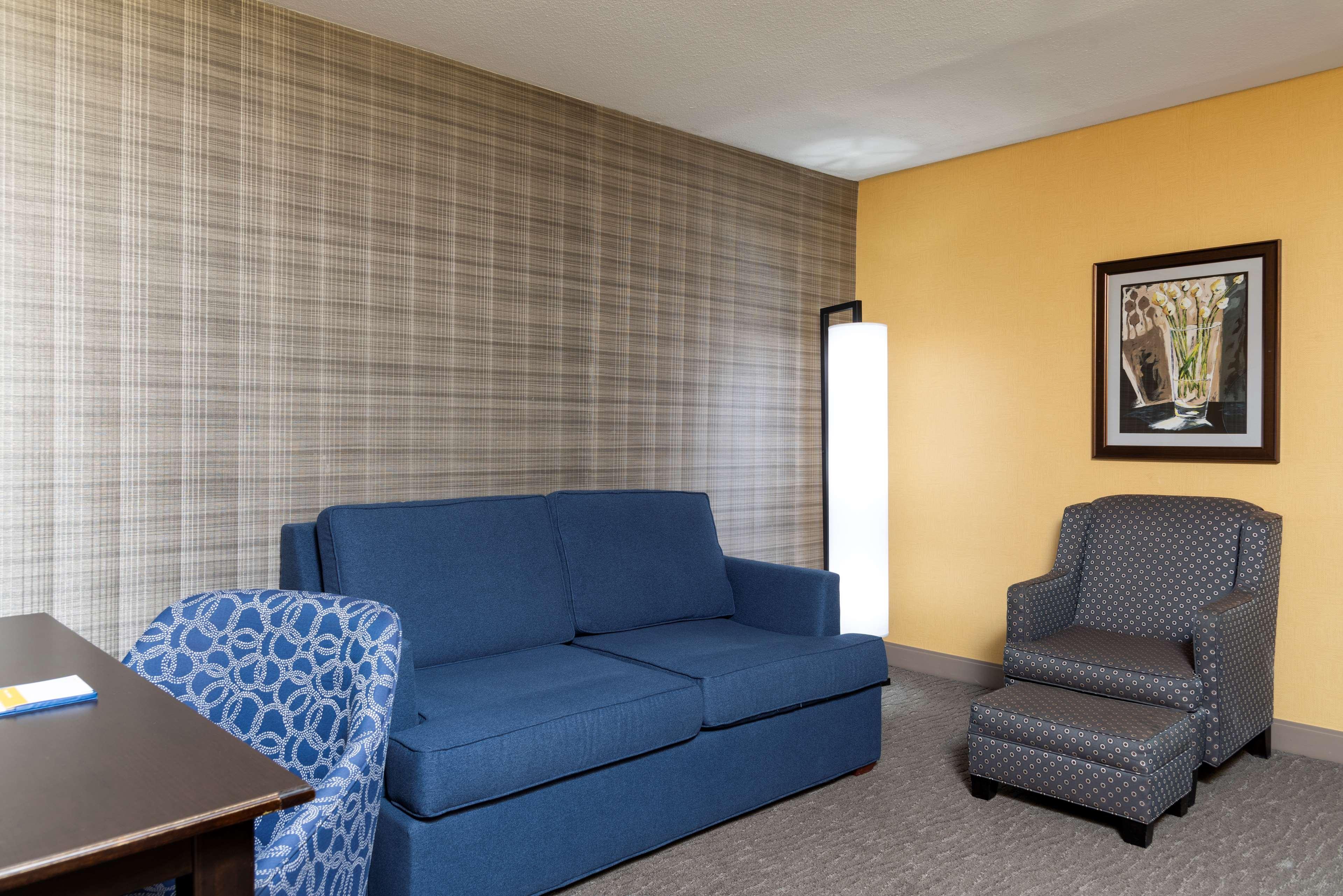 Hampton Hotel 3*