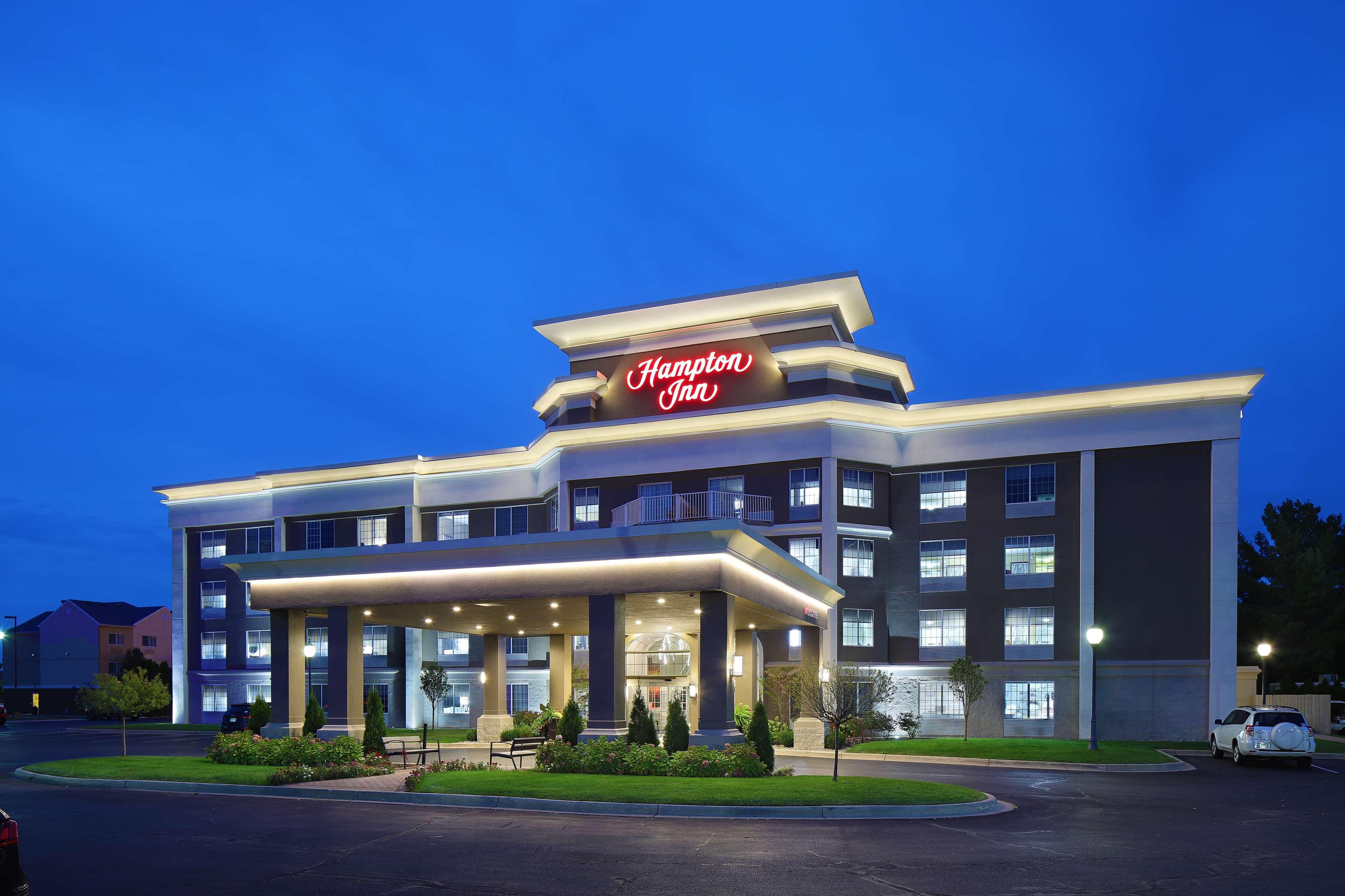 Hampton 3*
