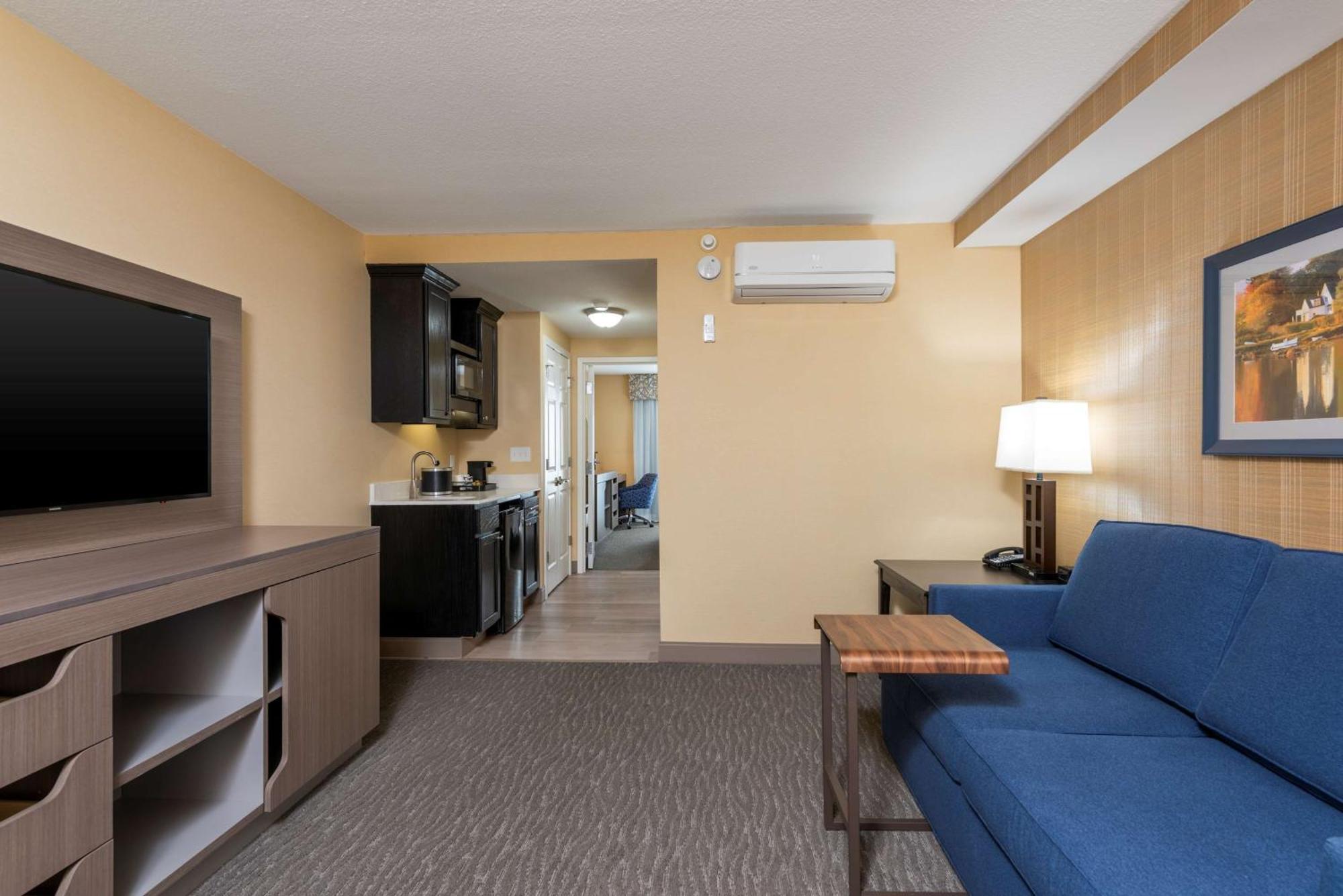 Hotel Hampton 3*