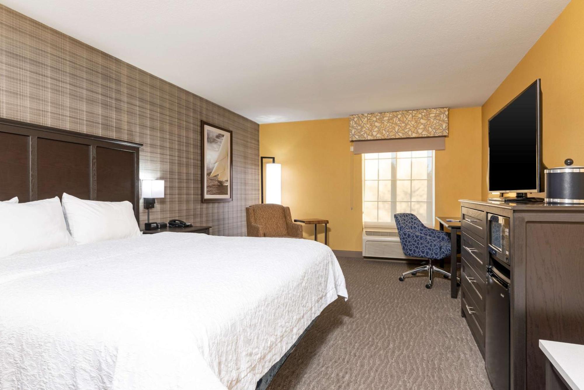 Hampton Hotel 3*