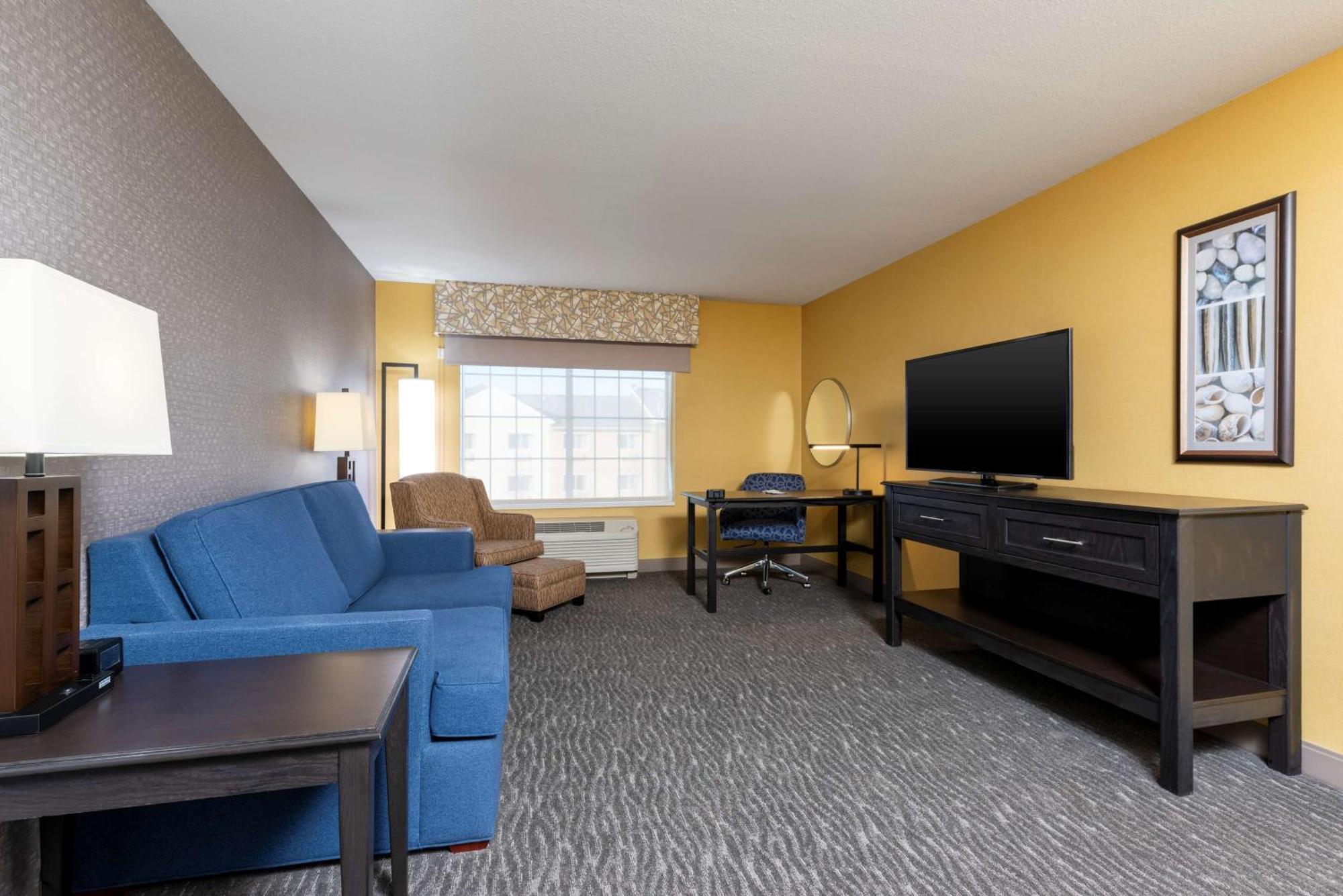 Hampton 3*