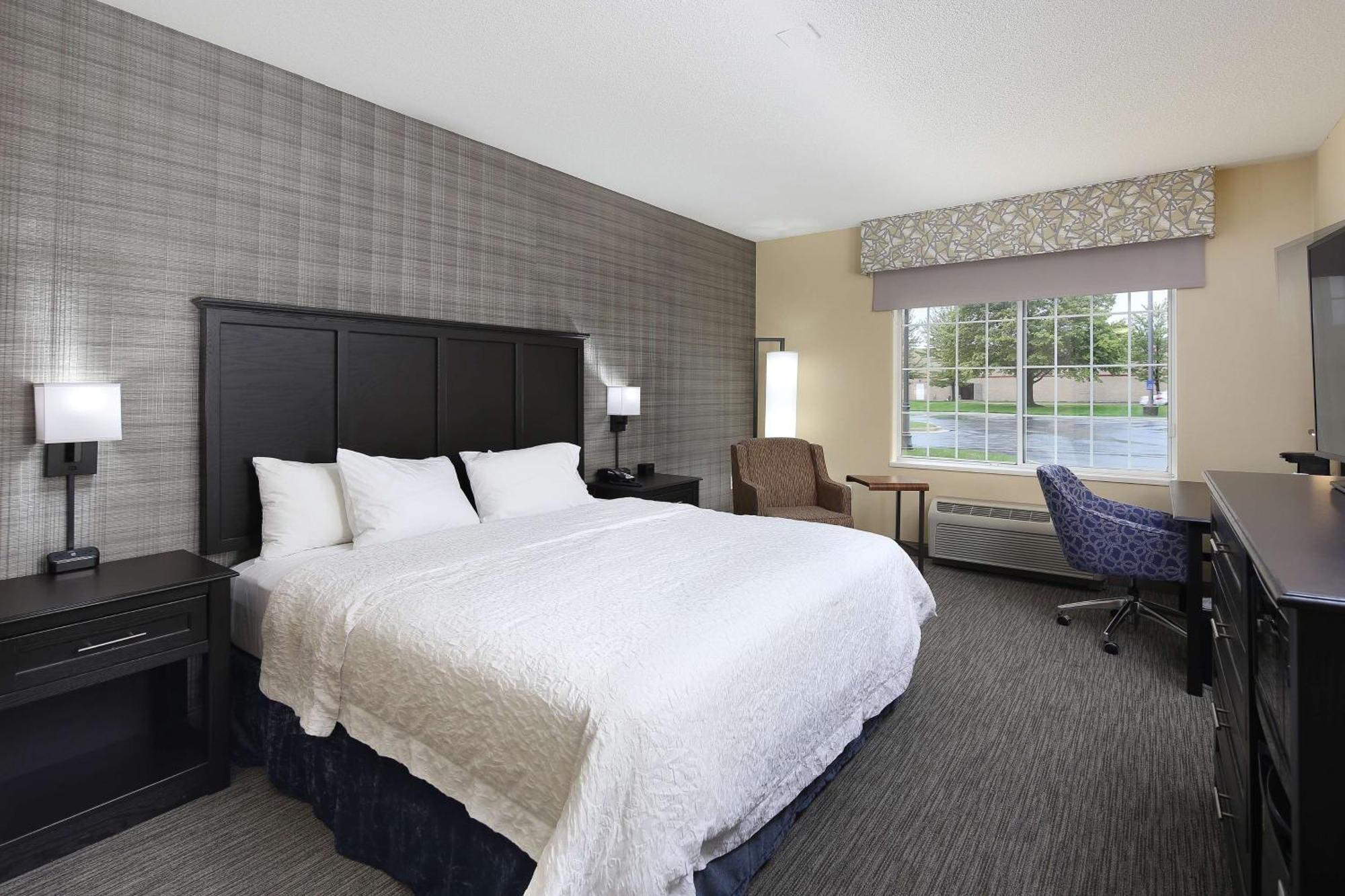 Hotel Hampton